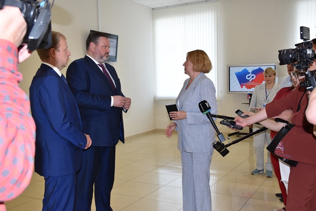 Министр труда и социальной защиты РФ посетил в Алтайском крае структурные подразделения регионального Соцфонда.