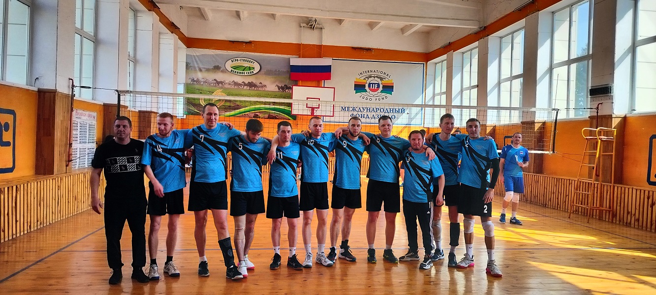 7 мая  в  спортзале  МАУДО &quot;Алтайская СШОР&quot; прошли отборочные соревнования по волейболу.