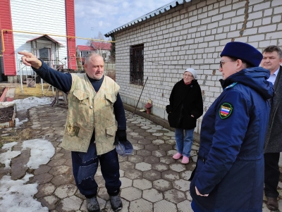 По поручению прокурора Алтайского края Антона Германа  территориальные прокуроры на вверенной им территории продолжают надзорные мероприятия по контролю за половодьем.