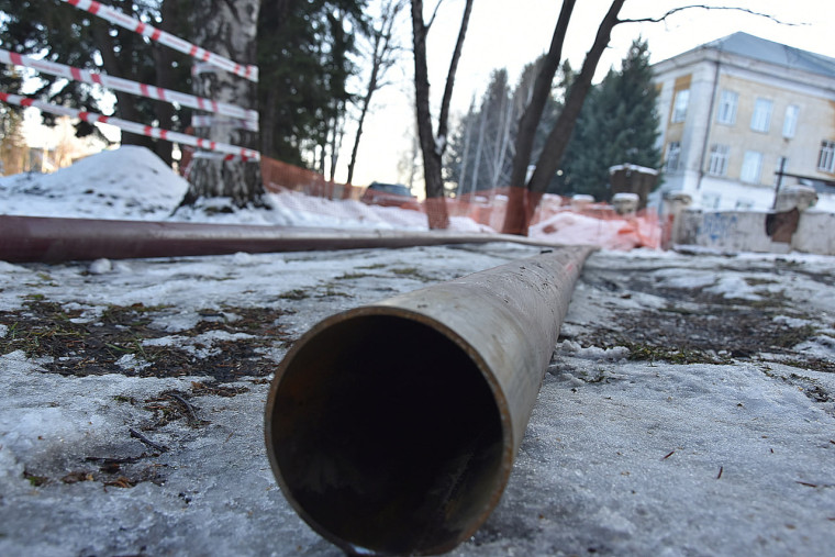 В селе Алтайское по улице Советской, ведется капитальный ремонт тепловых сетей.
