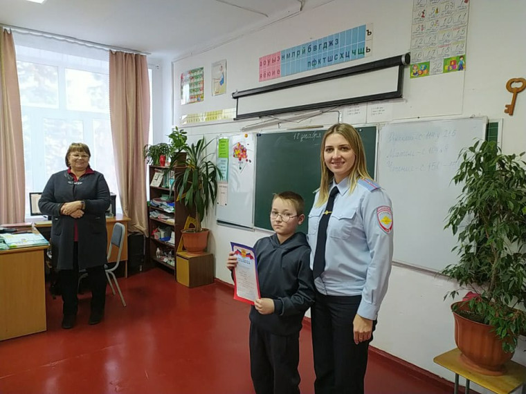 В Алтайском районе провели муниципальный этап предметной олимпиады для младших школьников 3-5 классов «Вместе за безопасность дорожного движения».